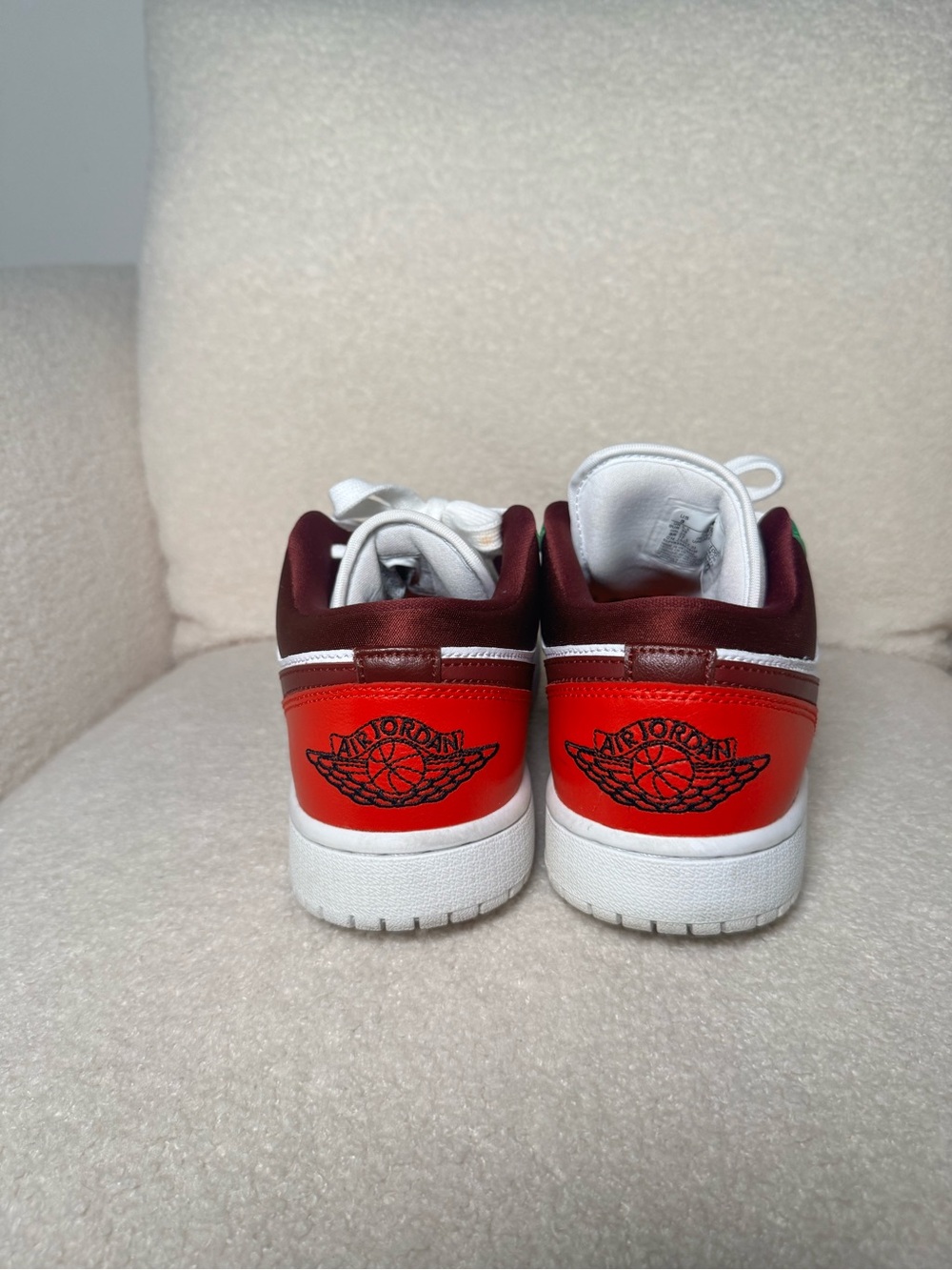 Jordan 1 Low Multi-Color - Picture 3 of 5